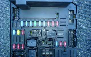 Как производится замена лампы ближнего света в Ниссан Кашкай