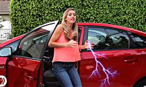 Почему машина бьет током и что с этим делать