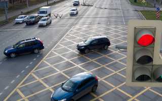 Как правильно двигаться на “вафельной” разметке, чтобы не нарваться на штраф