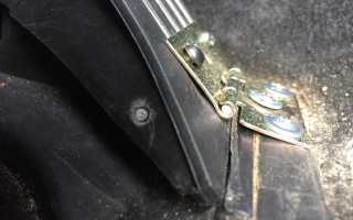 Что делать если застряла педаль газа в автомобиле