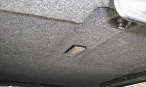 Как самостоятельно очистить потолок в своем автомобиле