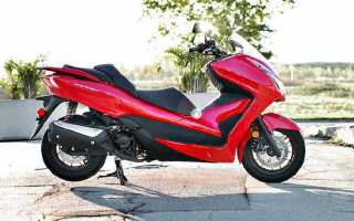 Honda Benly 110 — практичная коммерческая кубатура для города