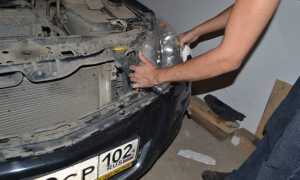 Как правильно заменяется лампа ближнего света Opel Astra H