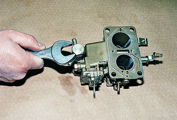 Чистка сетчатого фильтра карбюратора Чистка сетчатого фильтра карбюратора