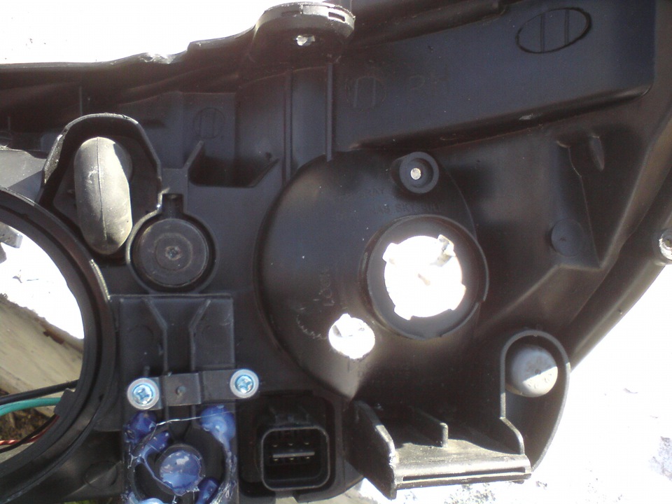 Крышка галогеновых фар Крышка галогеновых фар