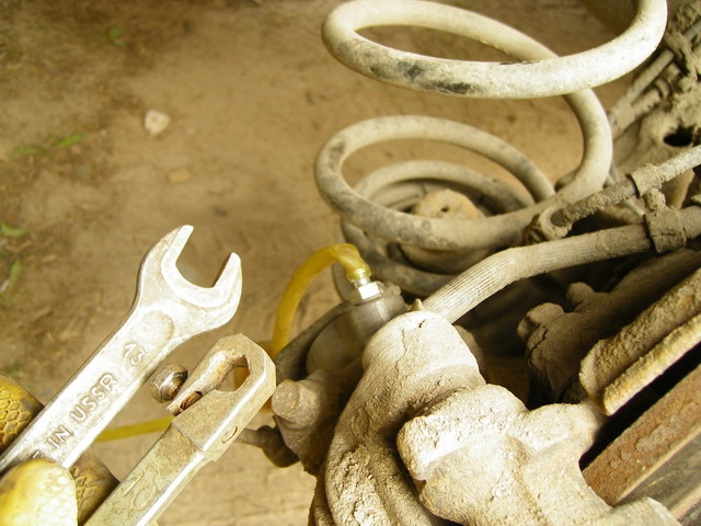 необходимость прокачки тормозов необходимость прокачки тормозов