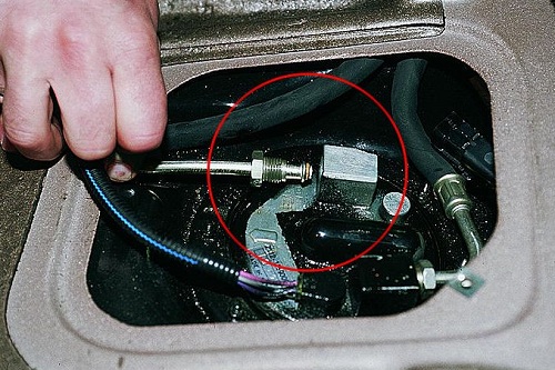 Проверяем бензонасос Проверяем бензонасос