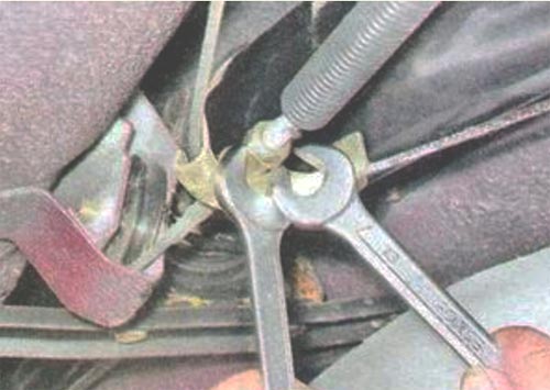 Ручной тормоз не удерживает автомобиль Ручной тормоз не удерживает автомобиль