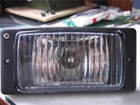 Для монтажа стандартной фары инструкция не потребуется – все очень просто Для монтажа стандартной фары инструкция не потребуется – все очень просто