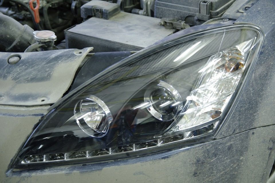 Как снять фару на Киа Сид без разборки бампера Как снять фару на Киа Сид без разборки бампера