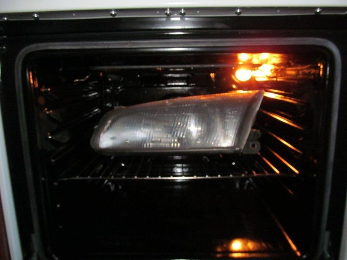 На фото - прогрев фары на Додж Стратус На фото - прогрев фары на Додж Стратус