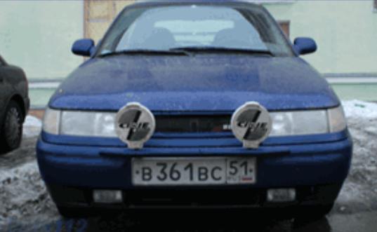 Отсутствие штатных мест для противотуманок вынуждала владельцев экспериментировать с установкой