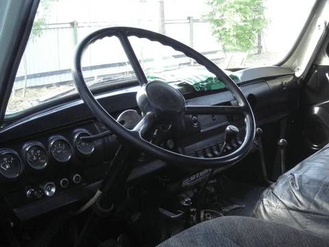 Панель приборов старого образца Панель приборов старого образца