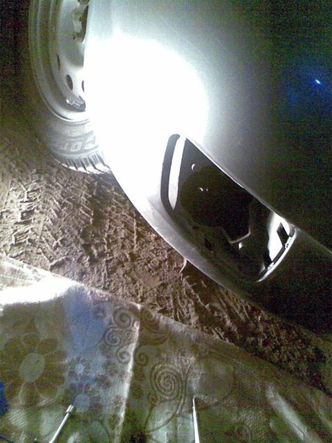 Посадочное место под ПТФ в переднем бампере Лада Калина Посадочное место под ПТФ в переднем бампере Лада Калина