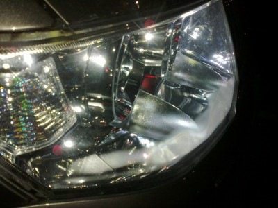 Потеющая фара грозит неприятностями в будущем Потеющая фара грозит неприятностями в будущем