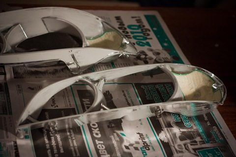 Прогрунтованные корпуса фары перед покраской Прогрунтованные корпуса фары перед покраской