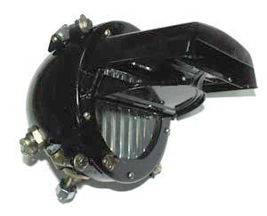 Светомаскировочная фара ГАЗ 66 аналогична моделям, устанавливаемым на танки