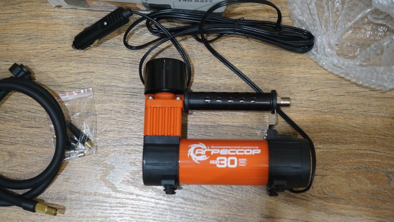 Автомобильный компрессор Автомобильный компрессор