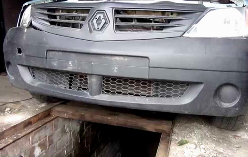 Бампер Рено Логан Бампер Рено Логан