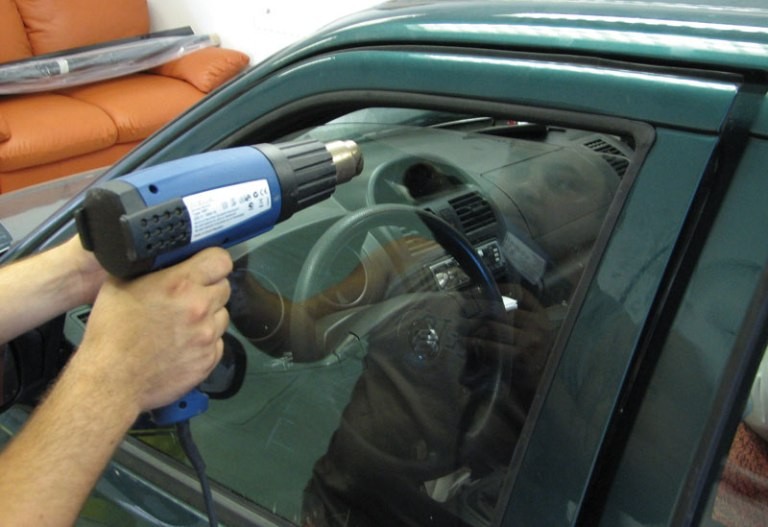 Применение фена для тонирования авто Применение фена для тонирования авто