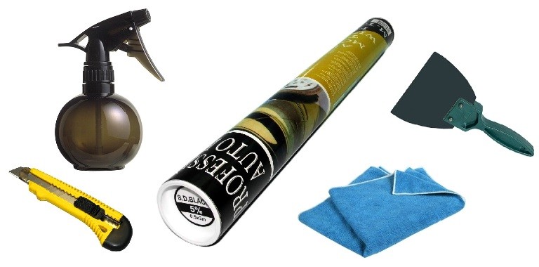 Мыльный раствор, канцелярский нож, резиновый шпатель, тряпка и пленка Мыльный раствор, канцелярский нож, резиновый шпатель, тряпка и пленка