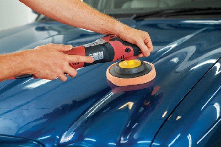 Косметическая полировка машины Косметическая полировка машины