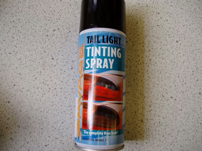 Лак-спрей для тонировки фар Лак-спрей для тонировки фар