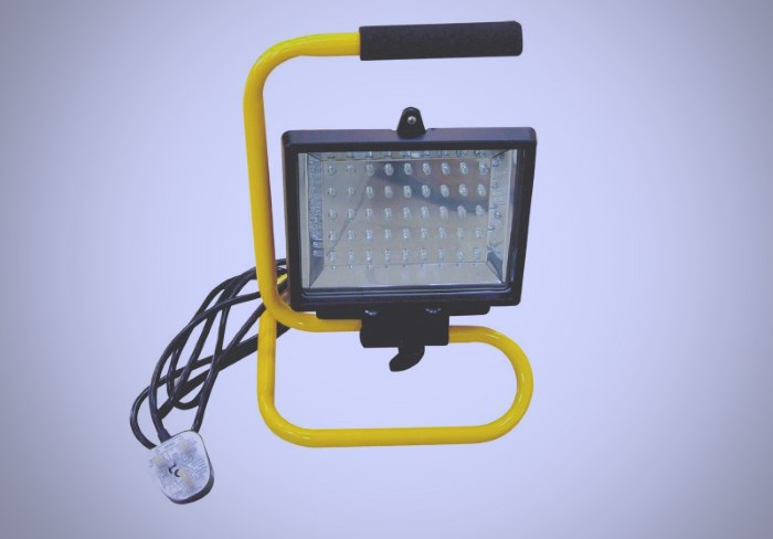 Переносной прожектор Переносной прожектор