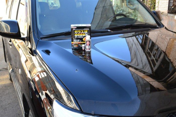 Полироль «жидкое стекло» на капоте авто Полироль «жидкое стекло» на капоте авто