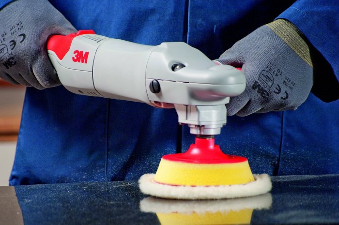 Полировка кузова с помощью круга Полировка кузова с помощью круга