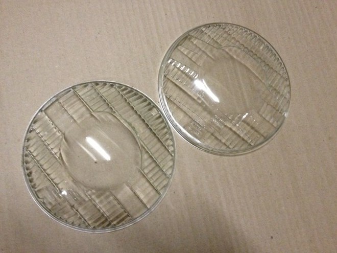 Стекла фар, отполированные под линзы Стекла фар, отполированные под линзы