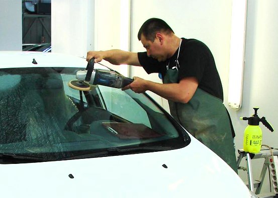 Полировка стекла авто Полировка стекла авто