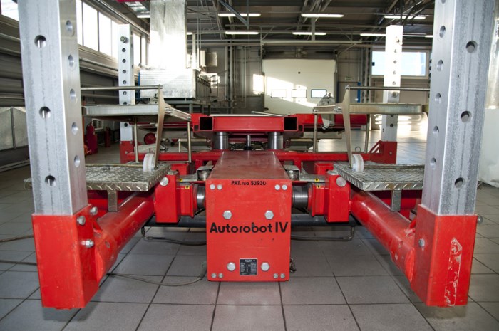 Робот для кузовного ремонта Робот для кузовного ремонта