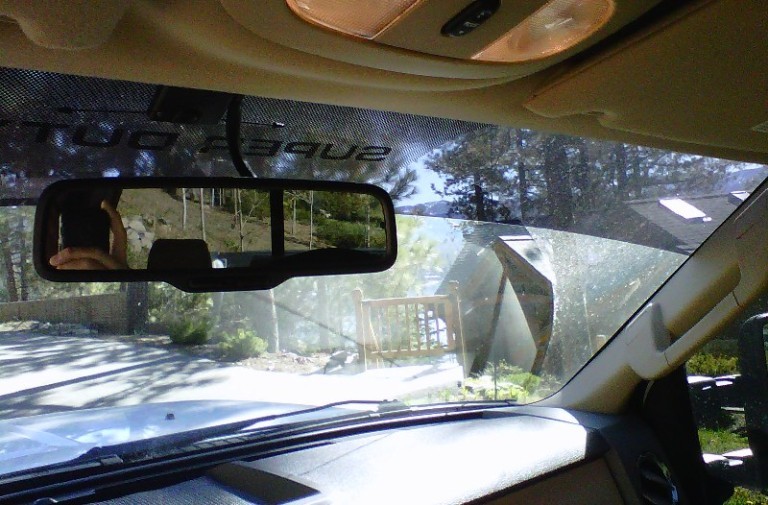 Солнцезащитная полоса на лобовое стекло Солнцезащитная полоса на лобовое стекло