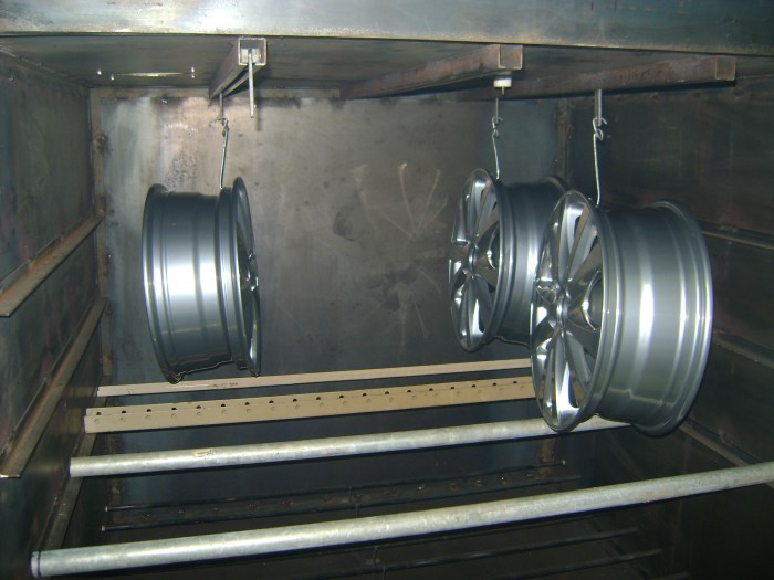 Сушка дисков в печи полимеризации Сушка дисков в печи полимеризации