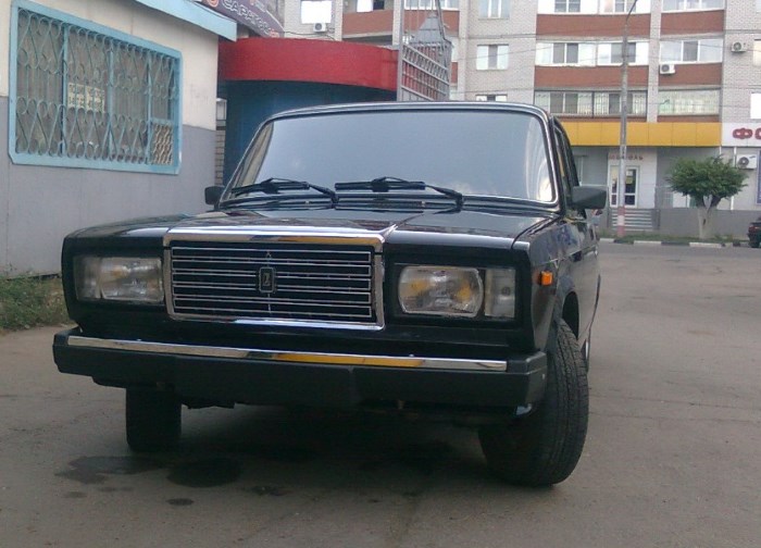 Тонировка на стеклах ВАЗ 2107 Тонировка на стеклах ВАЗ 2107