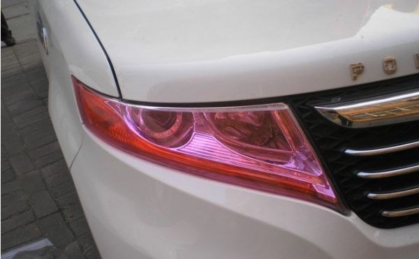 Тонировка передних фар в розовый цвет Тонировка передних фар в розовый цвет